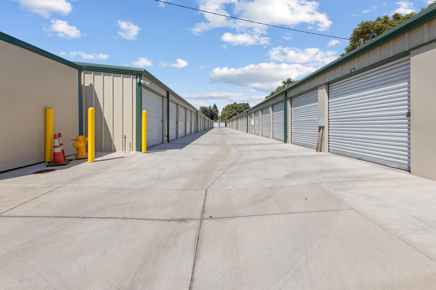 Storland Self Storage Tulare